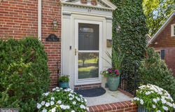 77 PARK Drive, CHERRY HILL, NJ 08002
