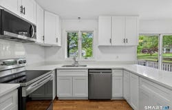 492 Long Hill Road, Middletown, CT 06457