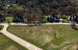Clear View Drive, Winfield, WV 25213