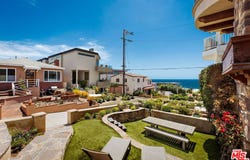 221 3rd St, Manhattan Beach, CA 90266