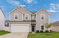 1505 Arrowhead Drive, Piqua, OH 45356
