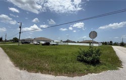 3901 NE 16th Avenue, Cape Coral, FL 33909