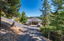 1836 LAKEVIEW Dr, Sutherlin, OR 97479