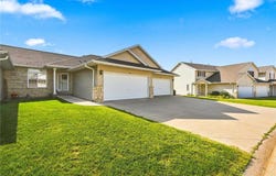 3642 Stoneview Circle SW, Cedar Rapids, IA 52404