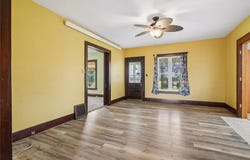 182 Dubuque Road, Springville, IA 52336