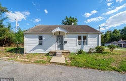 1715 MONTGOMERY RD, WILMINGTON, DE 19805