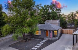 425 N Riverview Dr, Boise, ID 83712