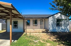 706 SW Ave E, Seminole, TX 79360