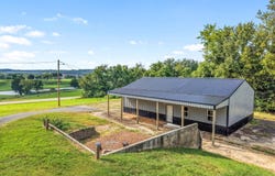 2016 Ridgecrest Cir, Dickson, TN 37055