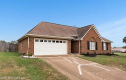 6130 E Morgan Manor Drive, Olive Branch, MS 38654