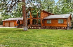 2922 Pine Rim Road, Overgaard, AZ 85933
