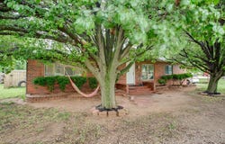 17242 E 670 RD, Hennessey, OK 73742