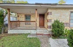 1306 1 /2 16TH ST, Hondo, TX 78861