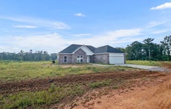 786 Clyde B Road, Walnut Grove, MS 39189