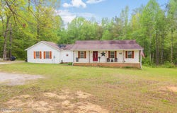 320 Benson Road, Reagan, TN 38368
