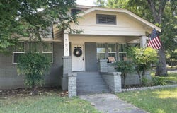 703 N Oak, Morrilton, AR 72110