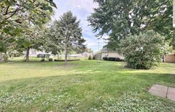 200 3RD Street, South Pekin, IL 61564