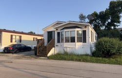 1094 Testa Drive, Justice, IL 60458
