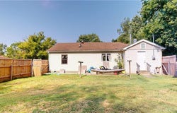 1418 N Cedar Street, Nevada, MO 64772