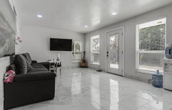 500 Oakwood Drive, Euless, TX 76040