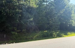 407 Eagles Harbor Dr., Hodges, SC 29653