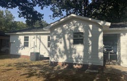 2913 S Orlando, Pine Bluff, AR 71603