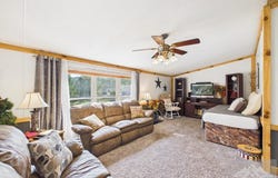 59 WHISTLE POST CIR, CRUMPLER, WV 24868