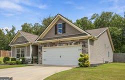 1404 Beckett Drive, Hampton, GA 30228