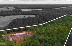 5 Bull Tail Road, Wallace, NC 28466