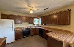 1913 Vine Avenue, Marshalltown, IA 50158