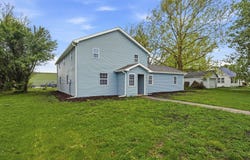305 Parkway Court, Gridley, IL 61744