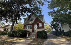 7301 Henry, Center Line, MI 48015