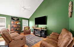 1 LINKS Lane, BERLIN, MD 21811