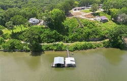 Rosey Lane, Edwards, MO 65326