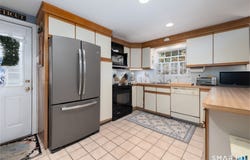 83 Glendale Drive, Bristol, CT 06010