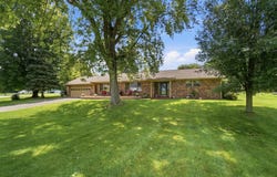 2475 Cherokee Drive, London, OH 43140