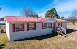 523 E Red Barn Road, Cave City, AR 72521