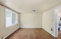 2049 CITY VIEW St, Eugene, OR 97405