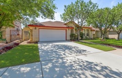 1605 Sherwood Dr, Laredo, TX 78045