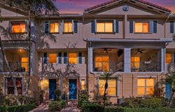 2905 S Greenleaf Circle, Boynton Beach, FL 33426