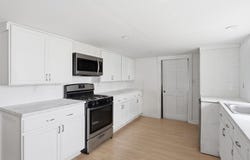 4 Townsend St, Pepperell, MA 01463