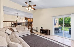 89 Lexington Ln, Wayne Twp., NJ 07470-6332