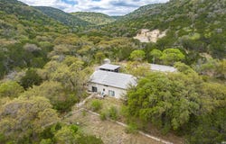 3655 N Seco Road, Utopia, TX 78884