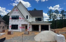 112 SINCLAIR GLEN, PELHAM, AL 35124