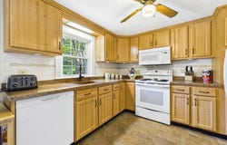 1876 Phinneys Lane, Barnstable, MA 02630
