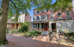 121 S WALNUT Street E, WEST CHESTER, PA 19380