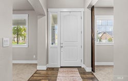 937 Silver Springs St, Middleton, ID 83644