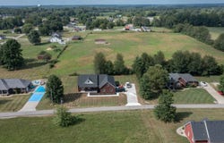 53 Damar st, Loretto, KY 40037
