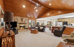 300 Moss Oak Drive, Somerville, TX 77879