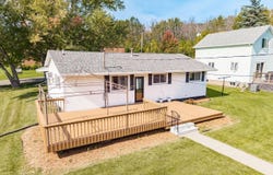 534 N 61st Ave W, Duluth, MN 55807
